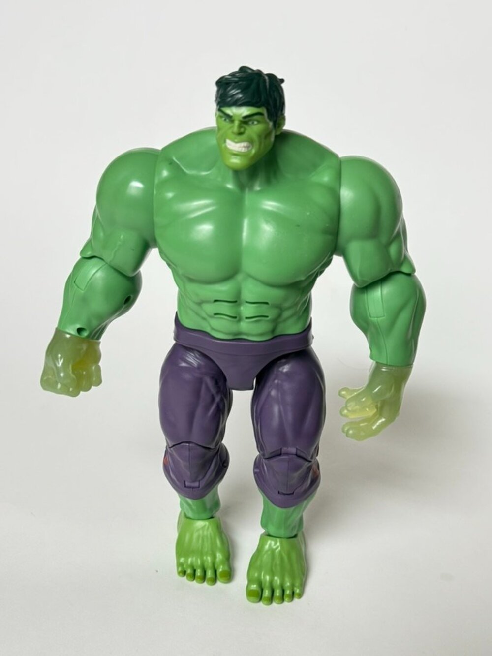 Disney Store Hulk Smash Action Figure Light Up Hands Talking Phrase Green Marvel